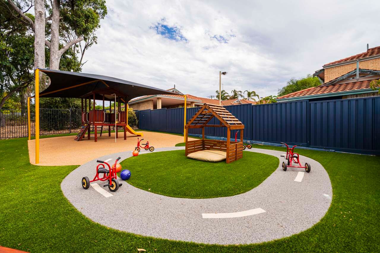 Buggles Child Care - Beldon photo 3